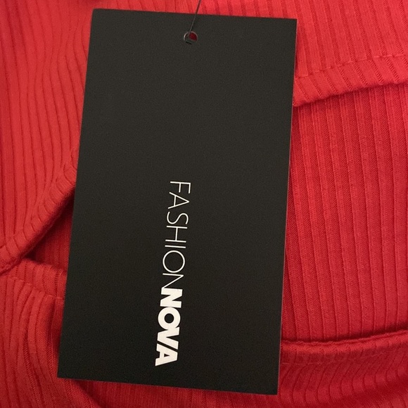 Fashion Nova Lil Sneak Peek Turtleneck Top Red Long Sleeve Size L - Picture 9 of 11